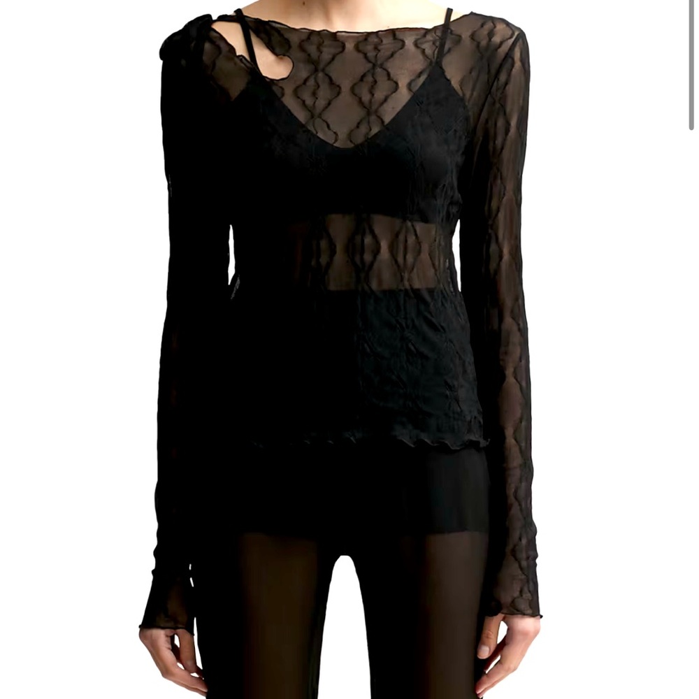 ⚫️MARIPOSA KEY HOLE TOP⚫️